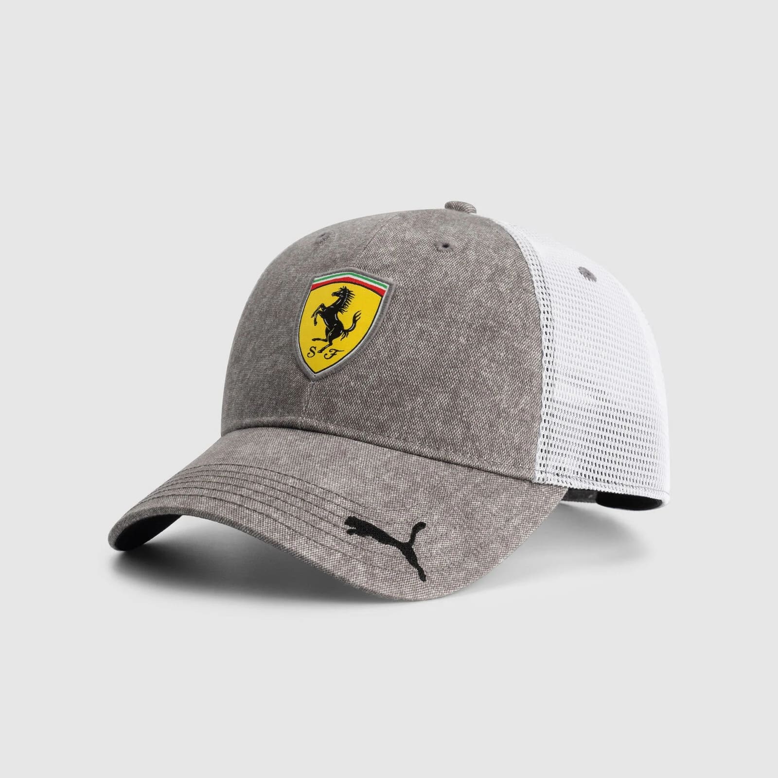 Scuderia Ferrari F1 Trucker Cap Adults - Gray Dawn